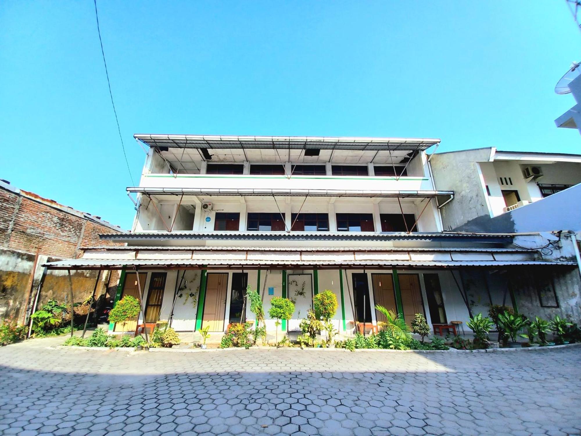 Hotel Jogja Kili Suci By Simply Homy Yogyakarta Bagian luar foto